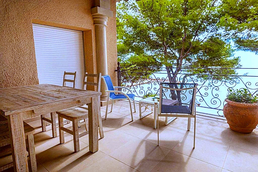 Habitación doble con terraza — 2
