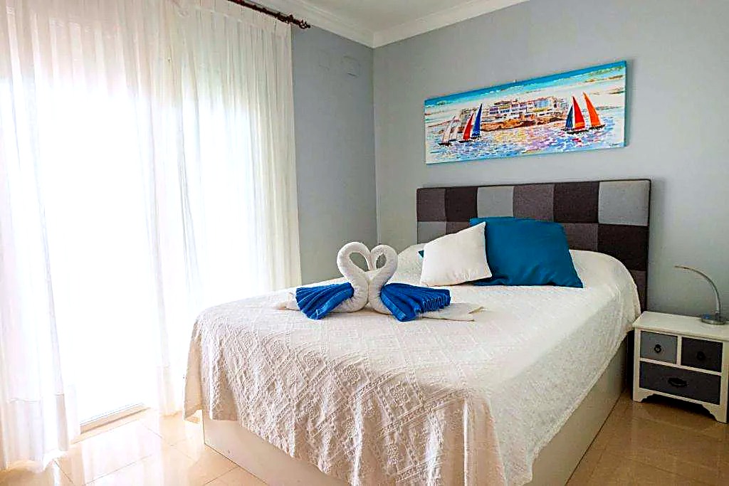 Habitación doble con balcón y vistas al mar 2 — 2